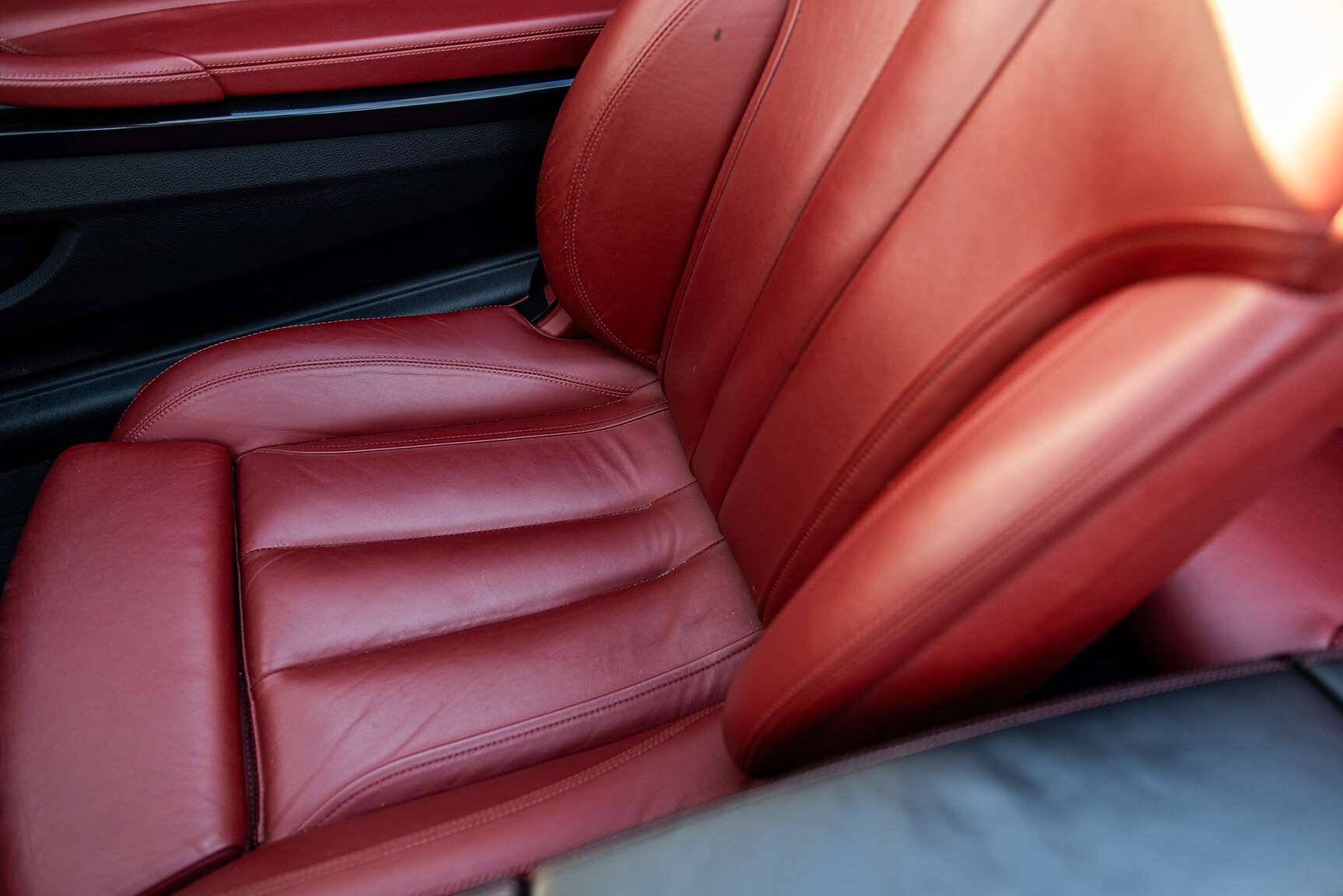 Interiörbild 2011 BMW 650i Cabriolet