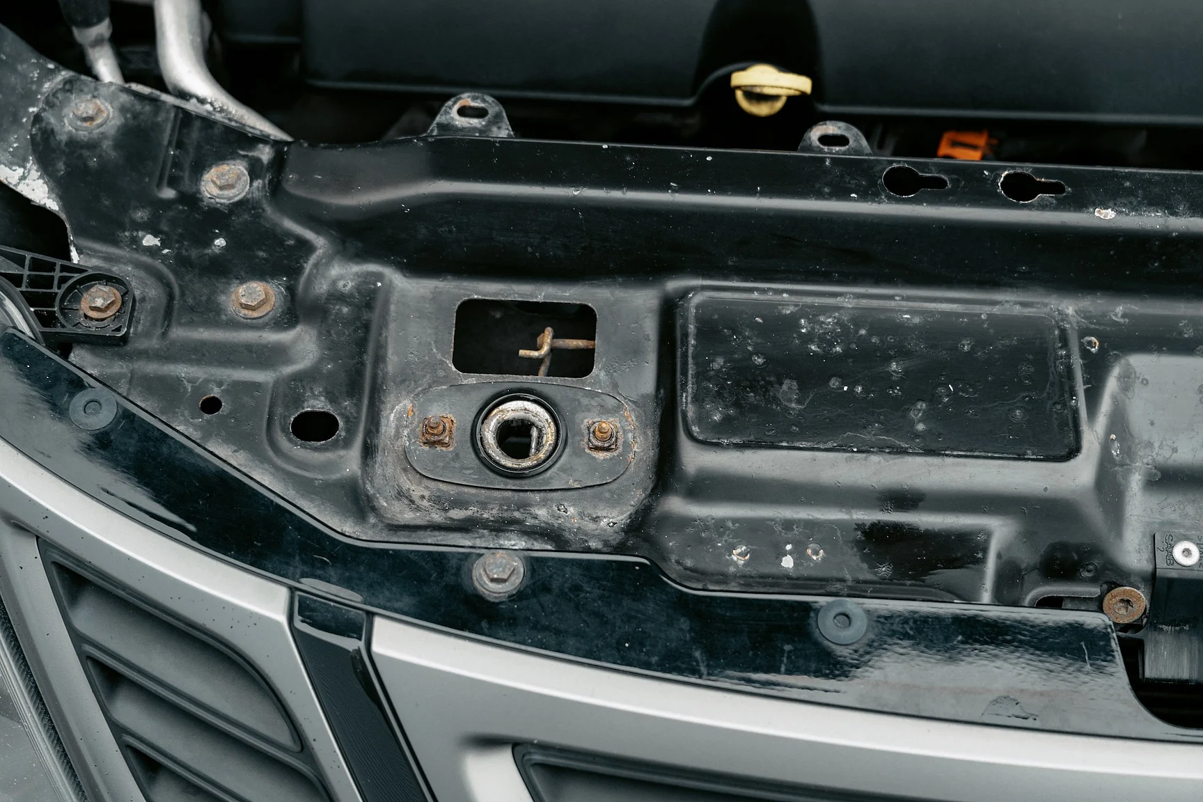 Exterior image of 2004 SAAB 9-3 Aero 2.0T Cabriolet (22)