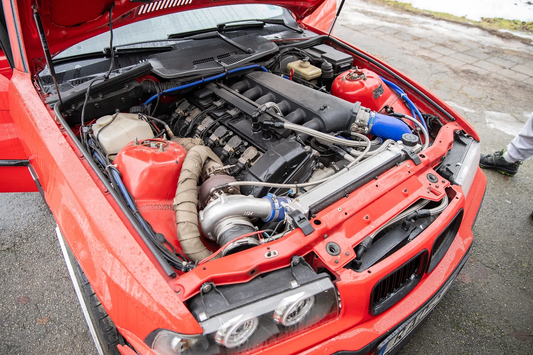 Image of 1992 BMW 325i Turbo (2) mechanics