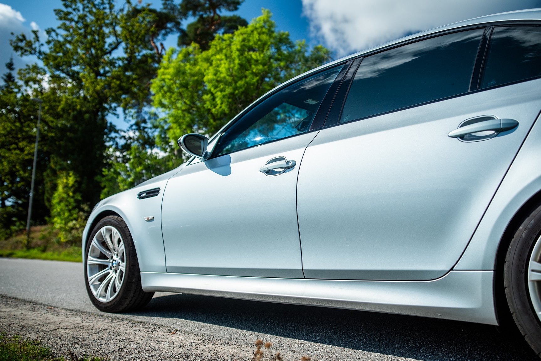 Exterior image of 2006 BMW E60 M5