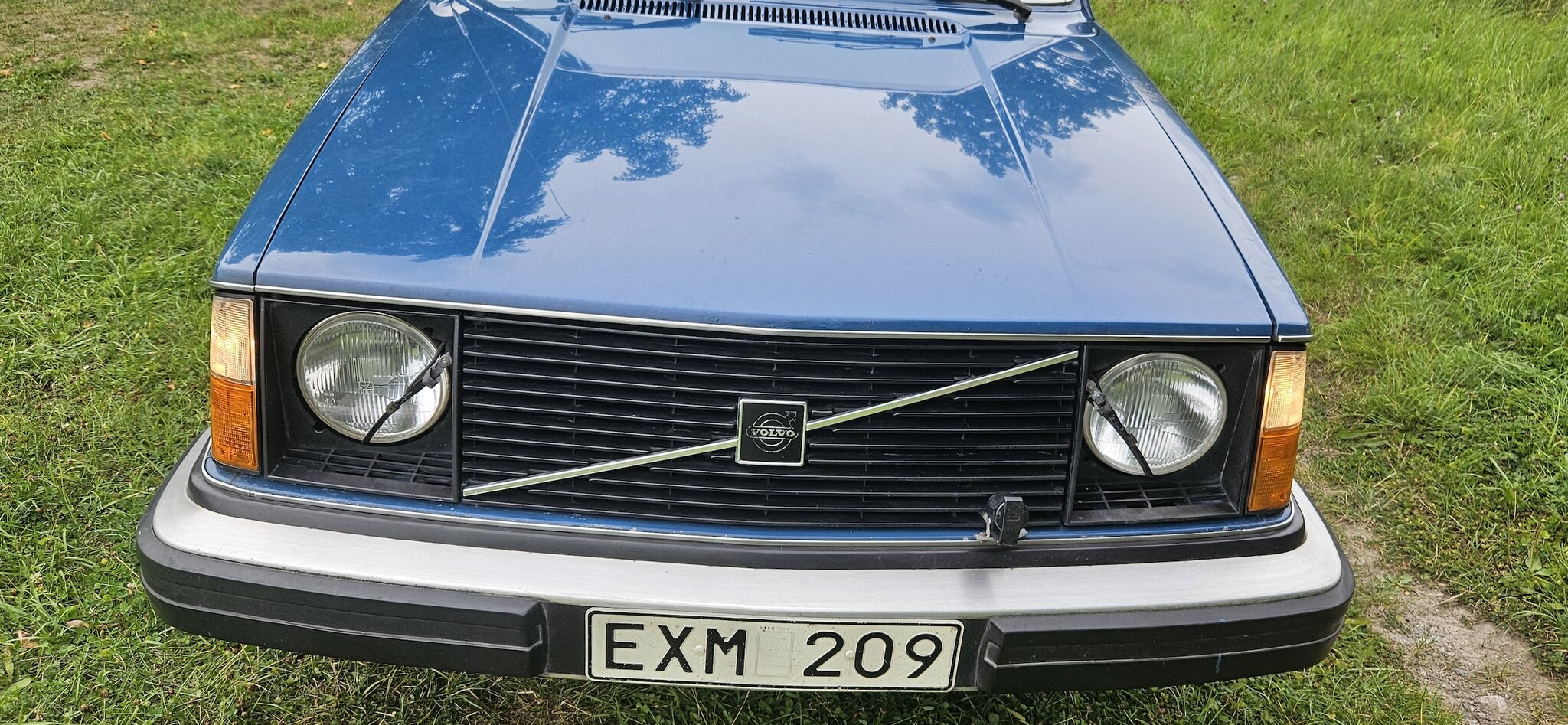 Exteriörbild på 1977 Volvo 242