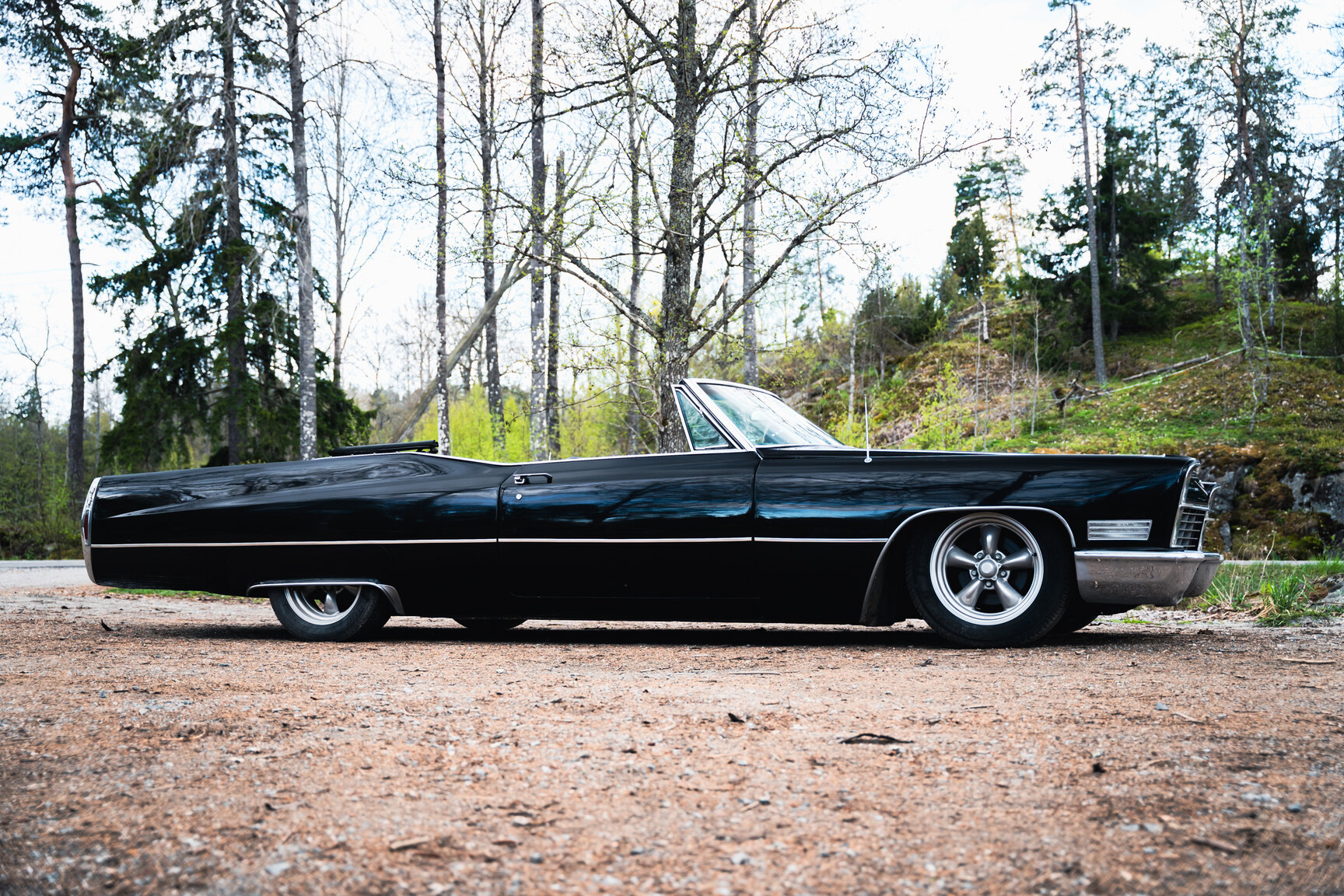 Exterior image of 1968 Cadillac De Ville Convertible