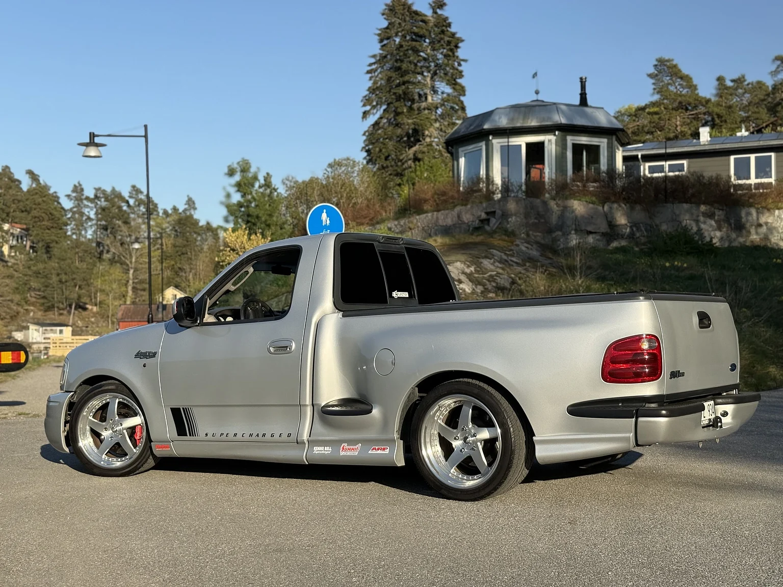 Aussenfoto 2002 Ford F 150 Lightning / Kenne Bell (29)
