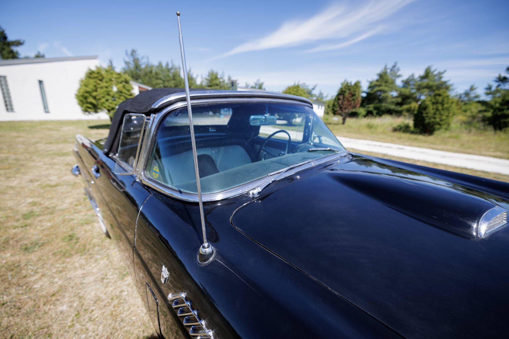 Aussenfoto 1956 Ford Thunderbird