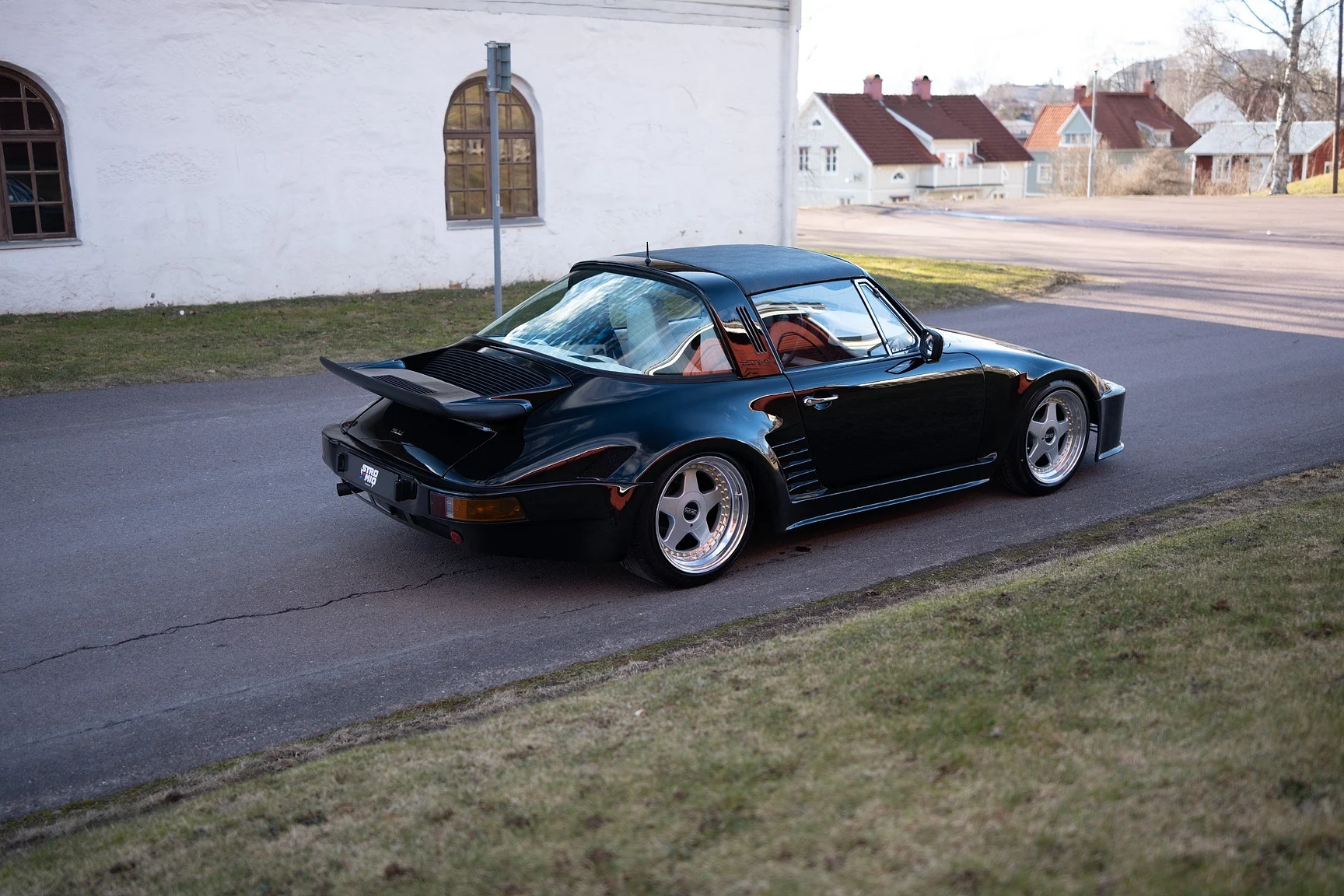 Aussenfoto 1976 Porsche 911 Targa Flachbau - Josef Zirkelbach DP (1)