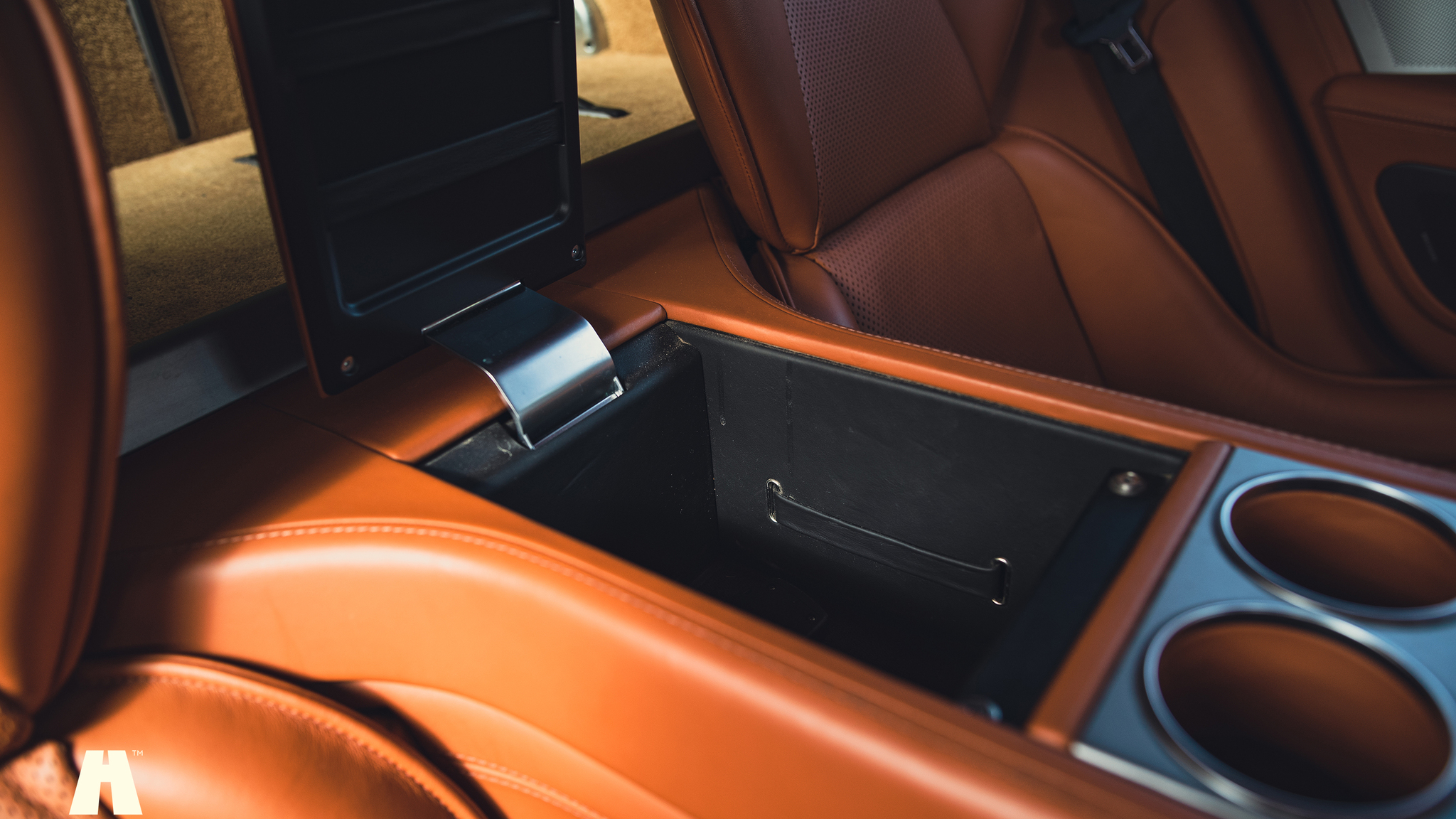 Interiörbild 2014 Aston Martin Rapide S