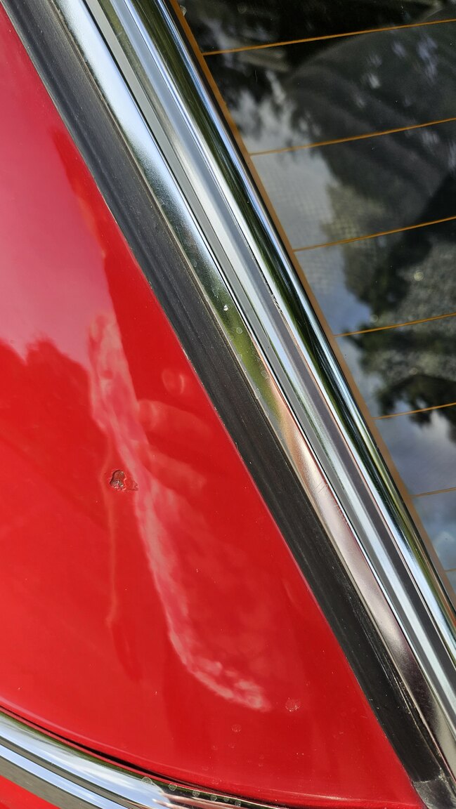 Exteriörbild på 1975 Mercedes-Benz 200