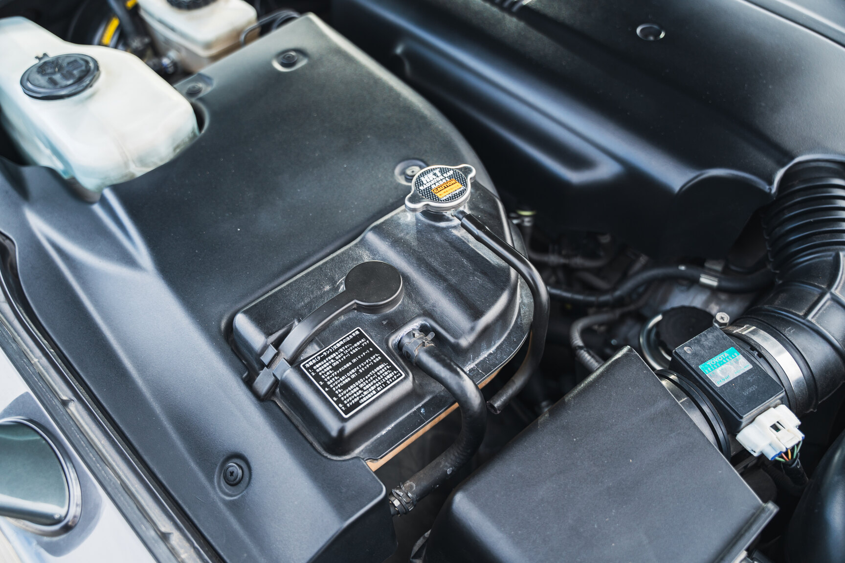 2000 Toyota Century, Mekanik