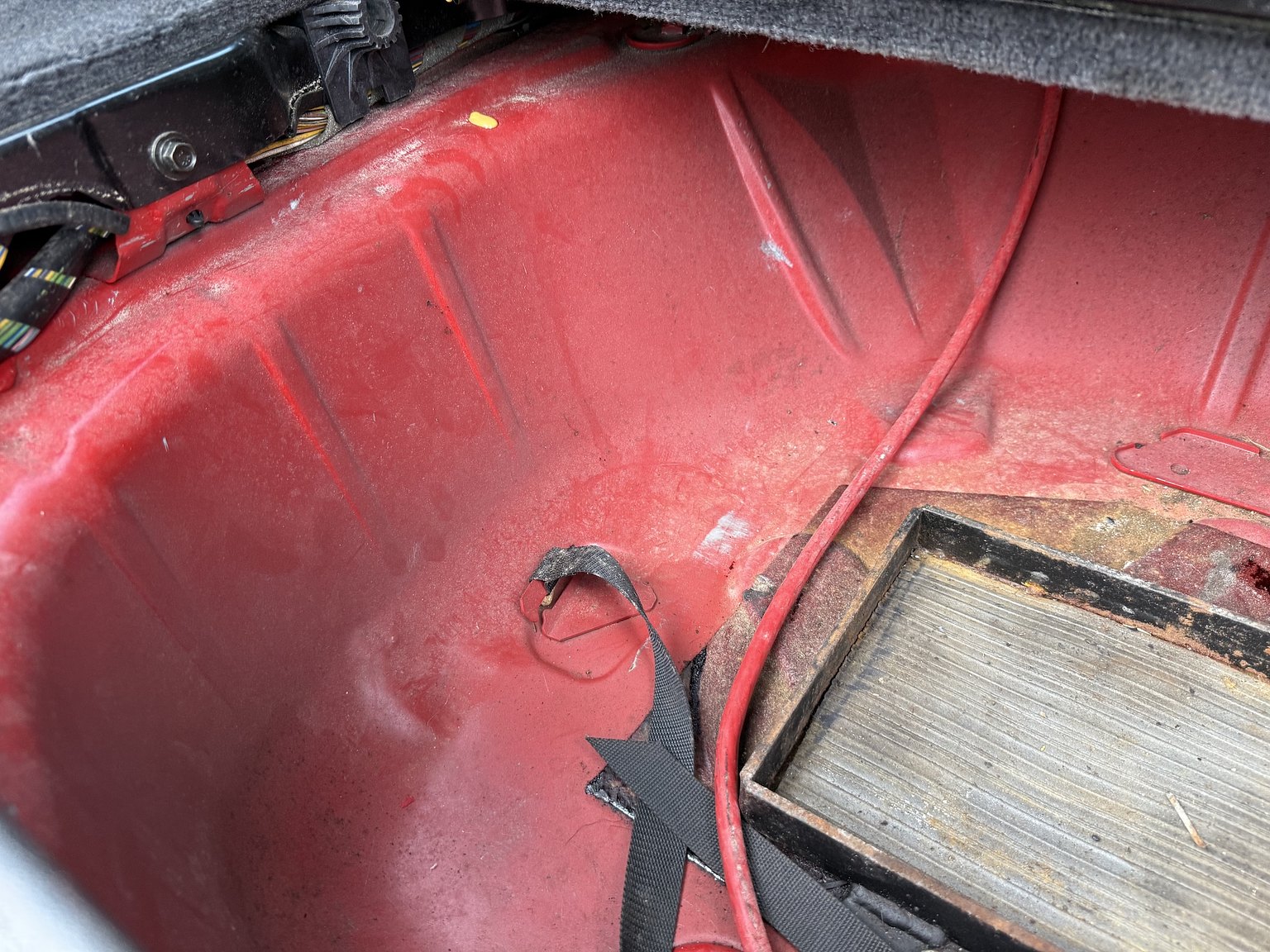 Interior image of 1996 Volvo 850 R "T-Röd"