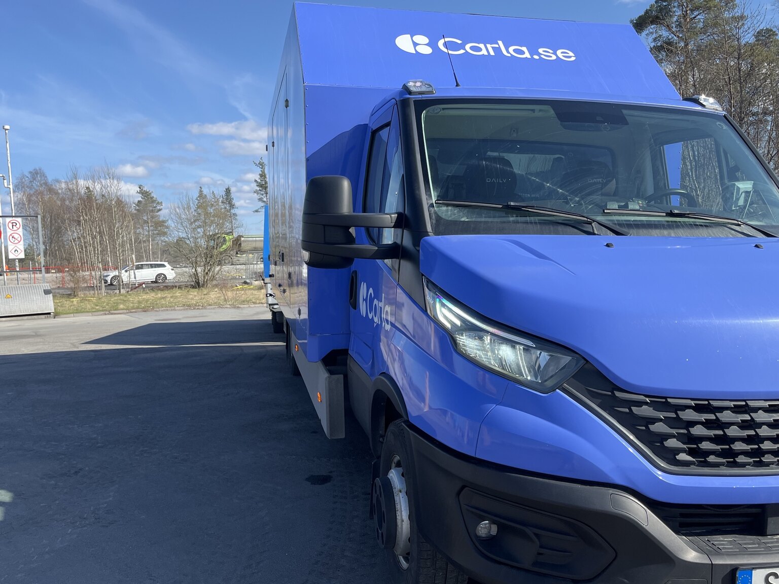 Exteriörbild på 2022 Iveco Daily 70-180 Chassis (Biltransport)