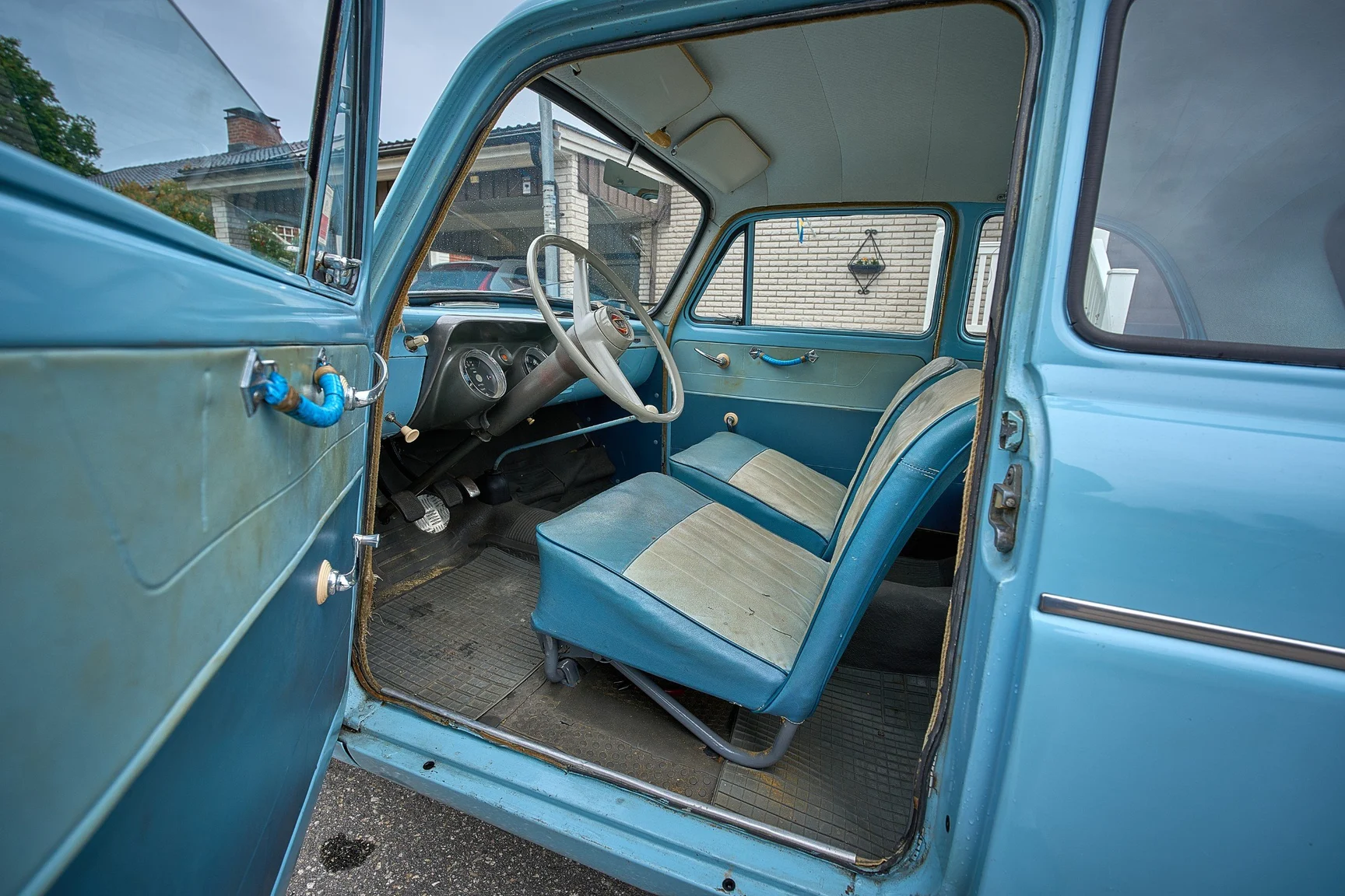 Interiörbild 1958 Ford Anglia (3)
