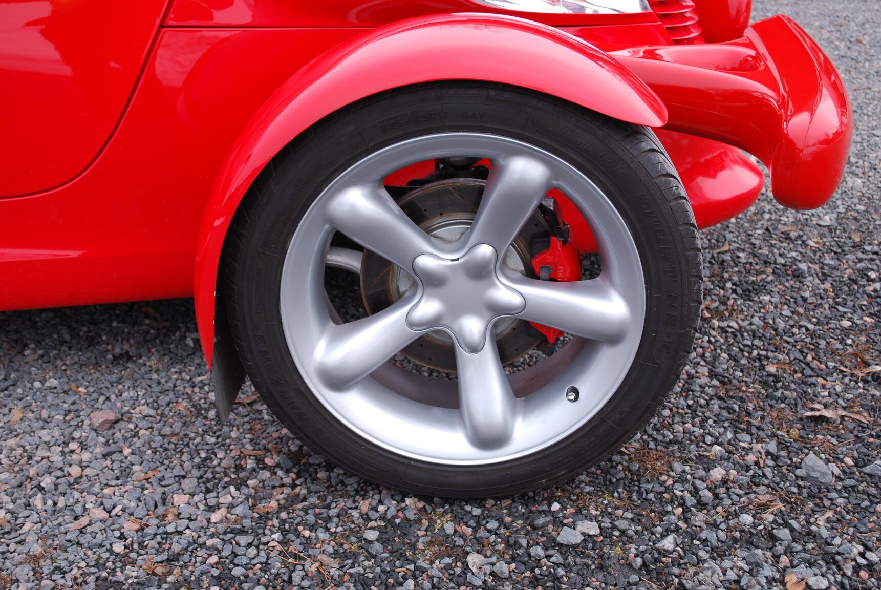 Exteriörbild på 1999 Plymouth Prowler