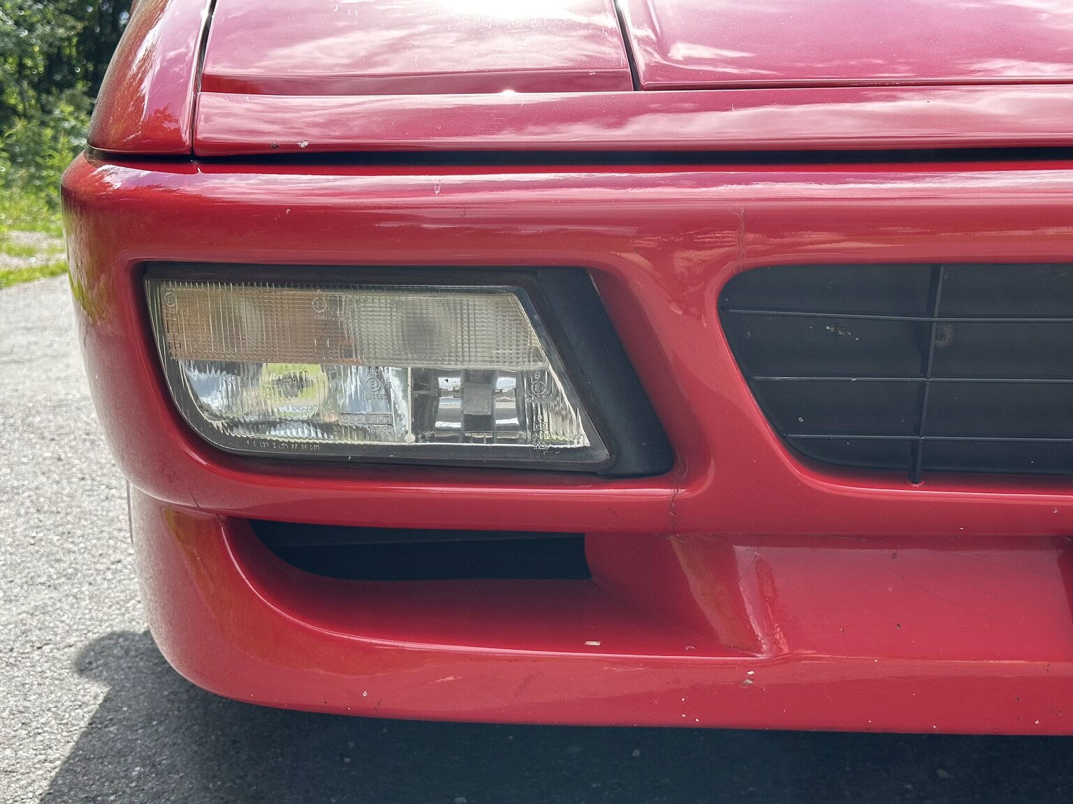 Exteriörbild på 1990 Ferrari 348 (66)