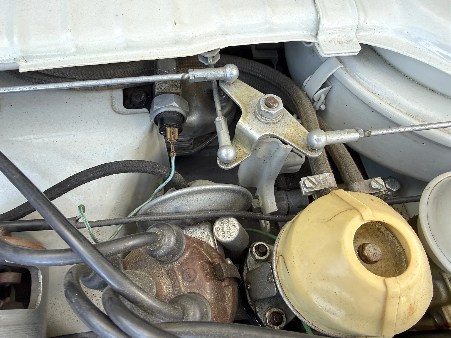Image of 1965 Volkswagen 1500 Limousine 311 Notchback mechanics (8)