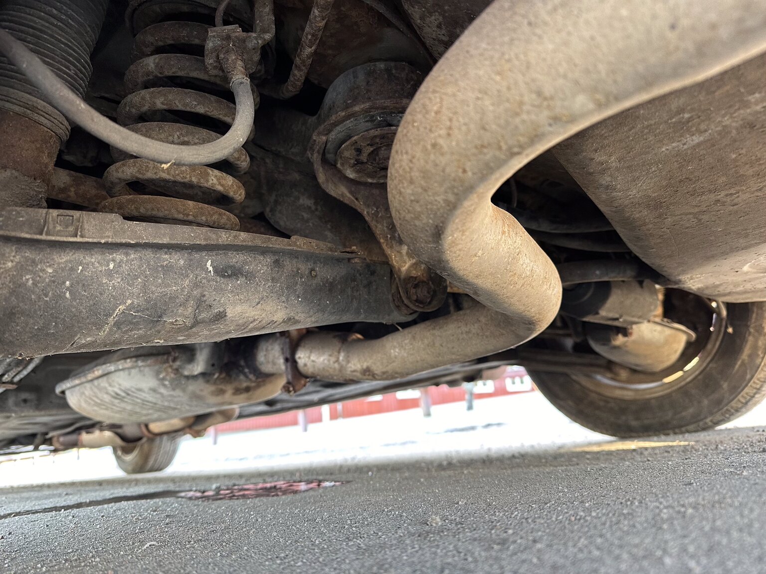 Image of 1992 Mercedes-Benz 300 TE-24 mechanics