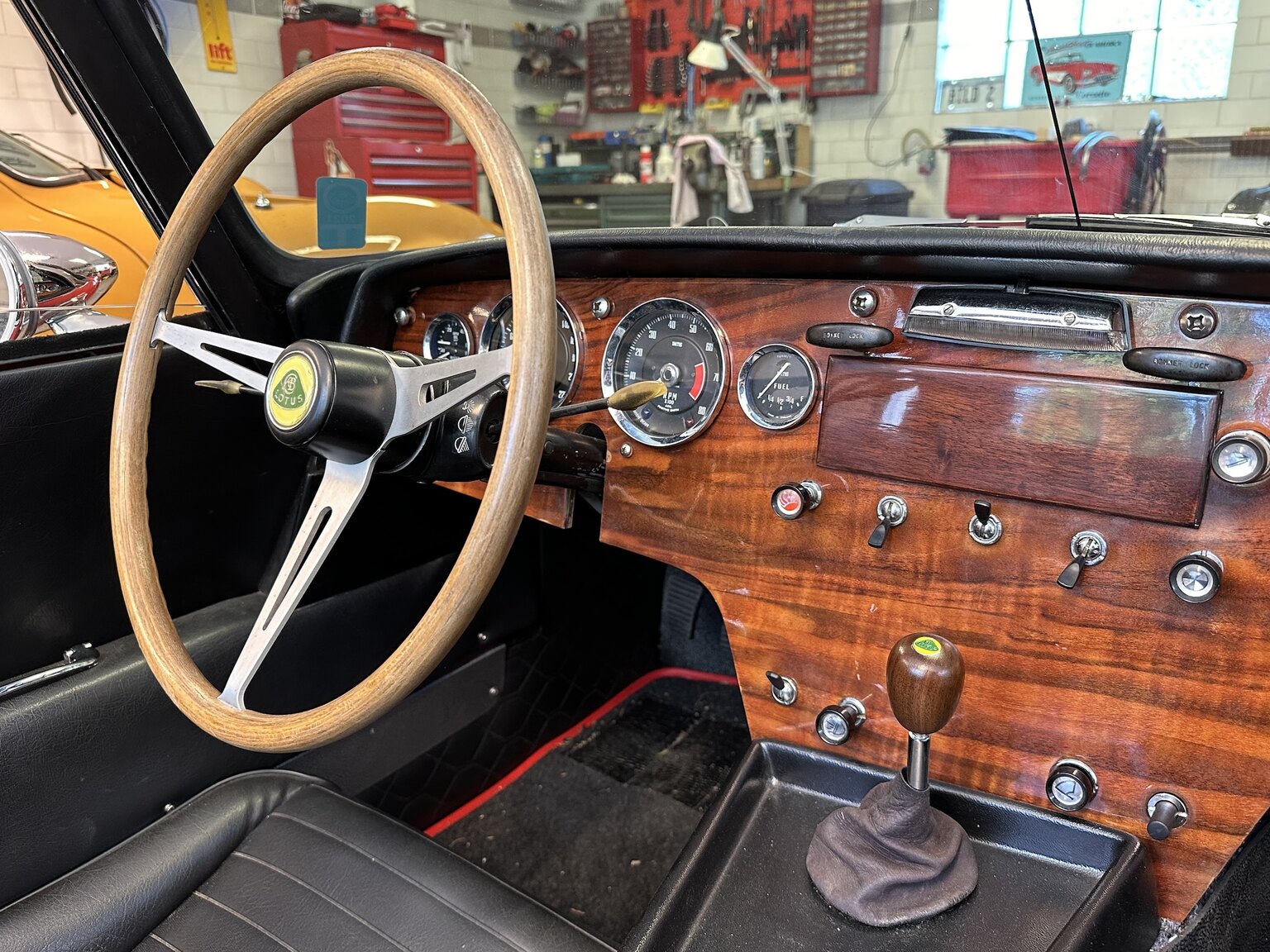 Innenraumfoto von 1964 Lotus Elan S2