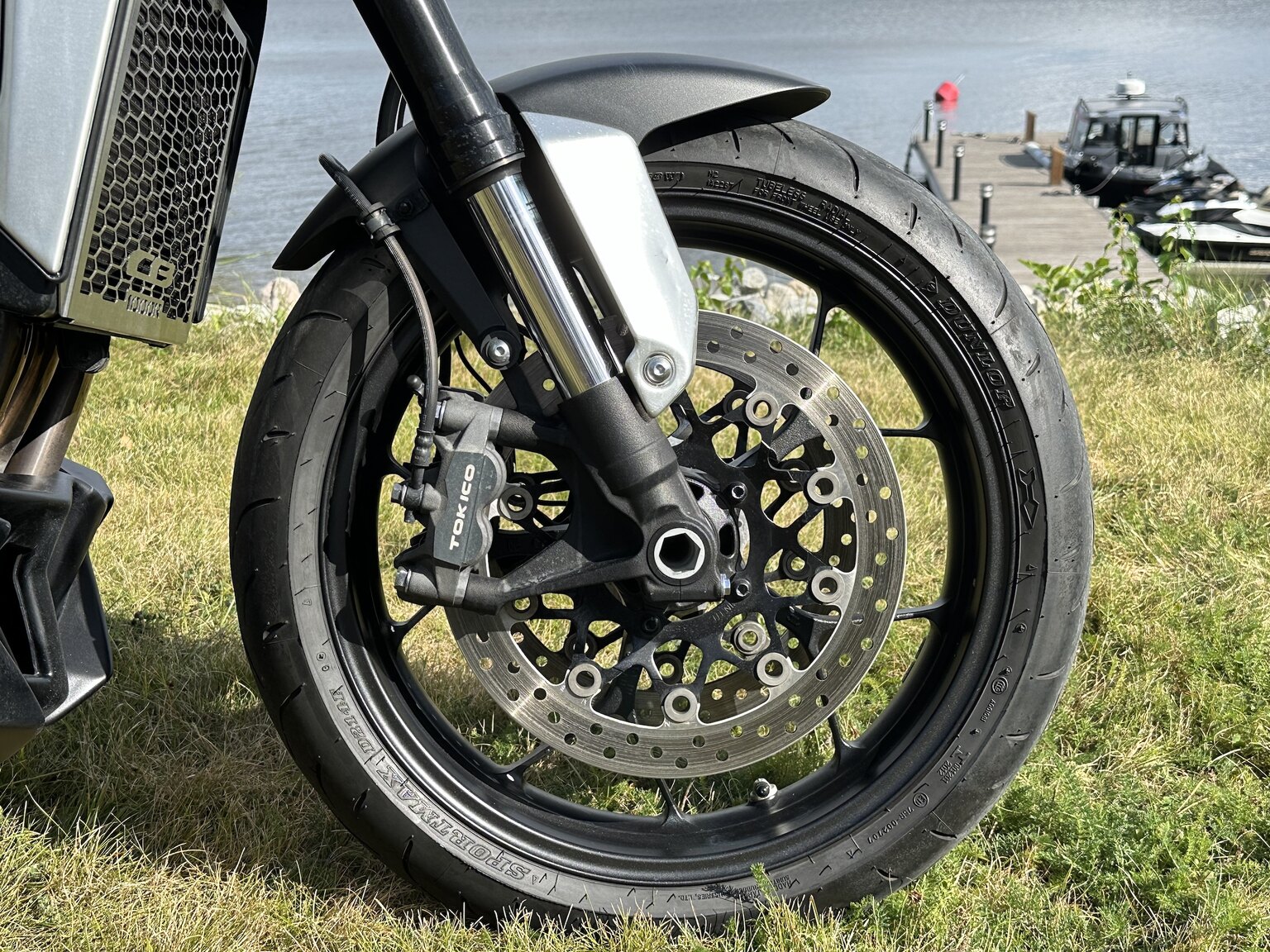Exterior image of 2018 Honda CB1000R