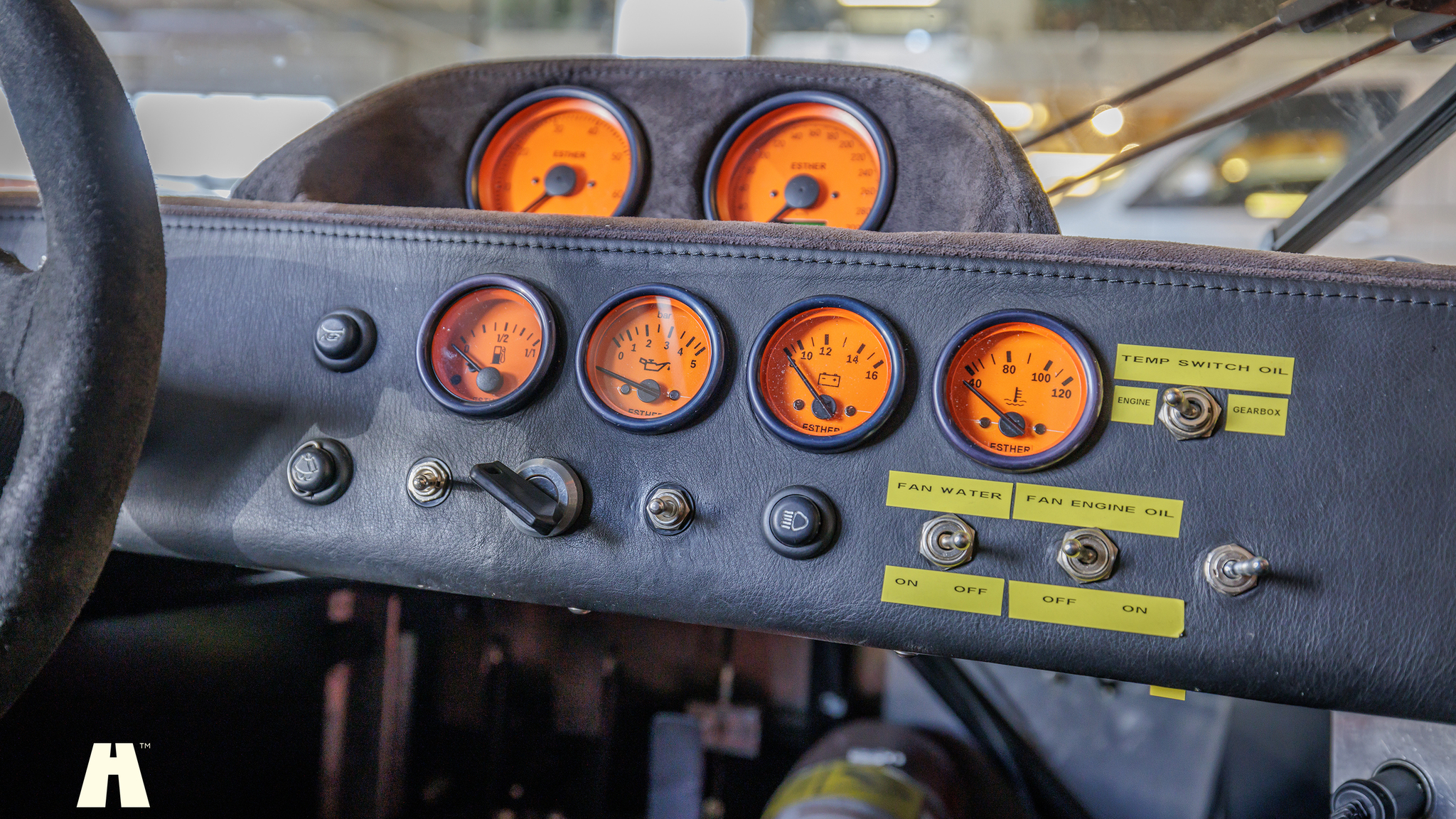 Interiörbild 2006 Ultima GTR (18)