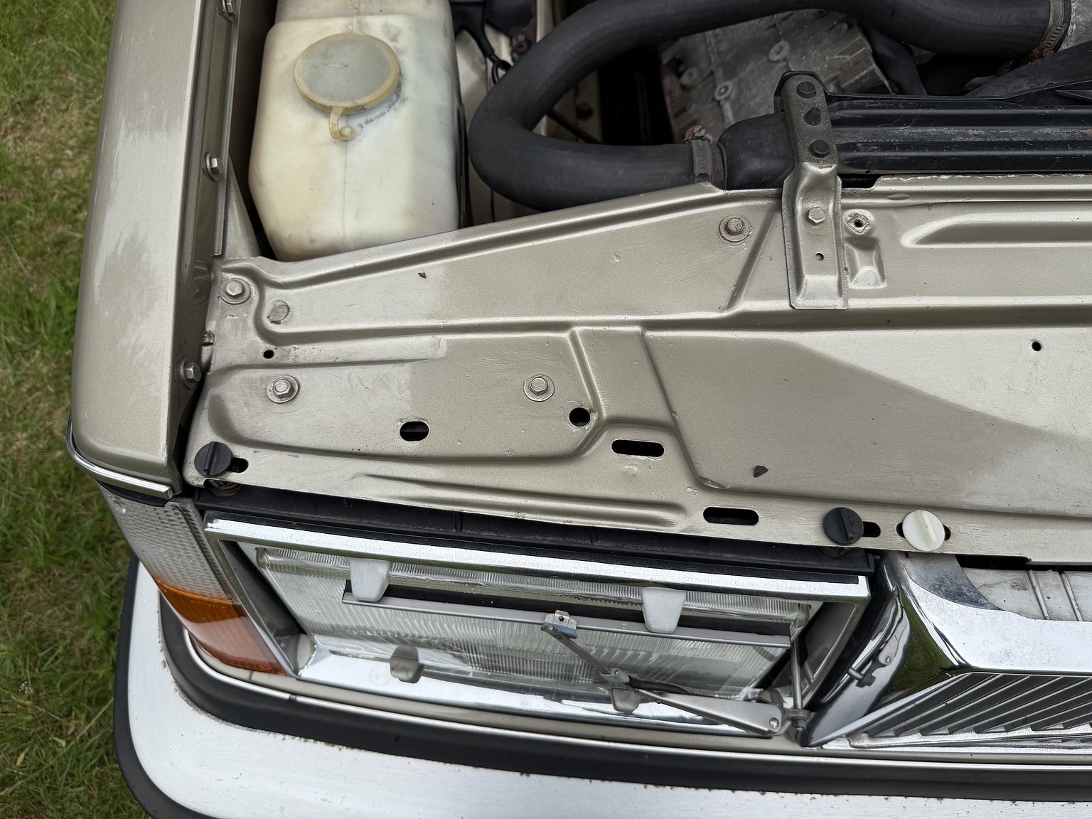 Image of 1976 Volvo 264 V6 GL Automatisk mechanics