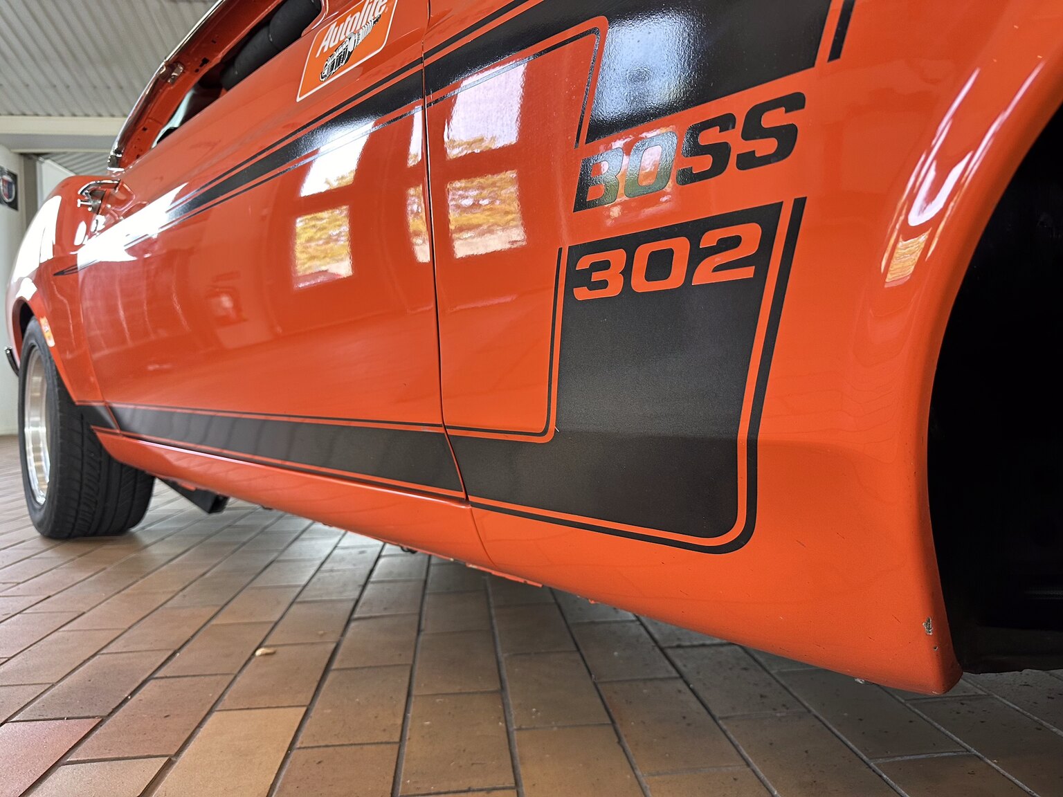 Exteriörbild på 1969 Ford Mustang Fastback Boss Race Car