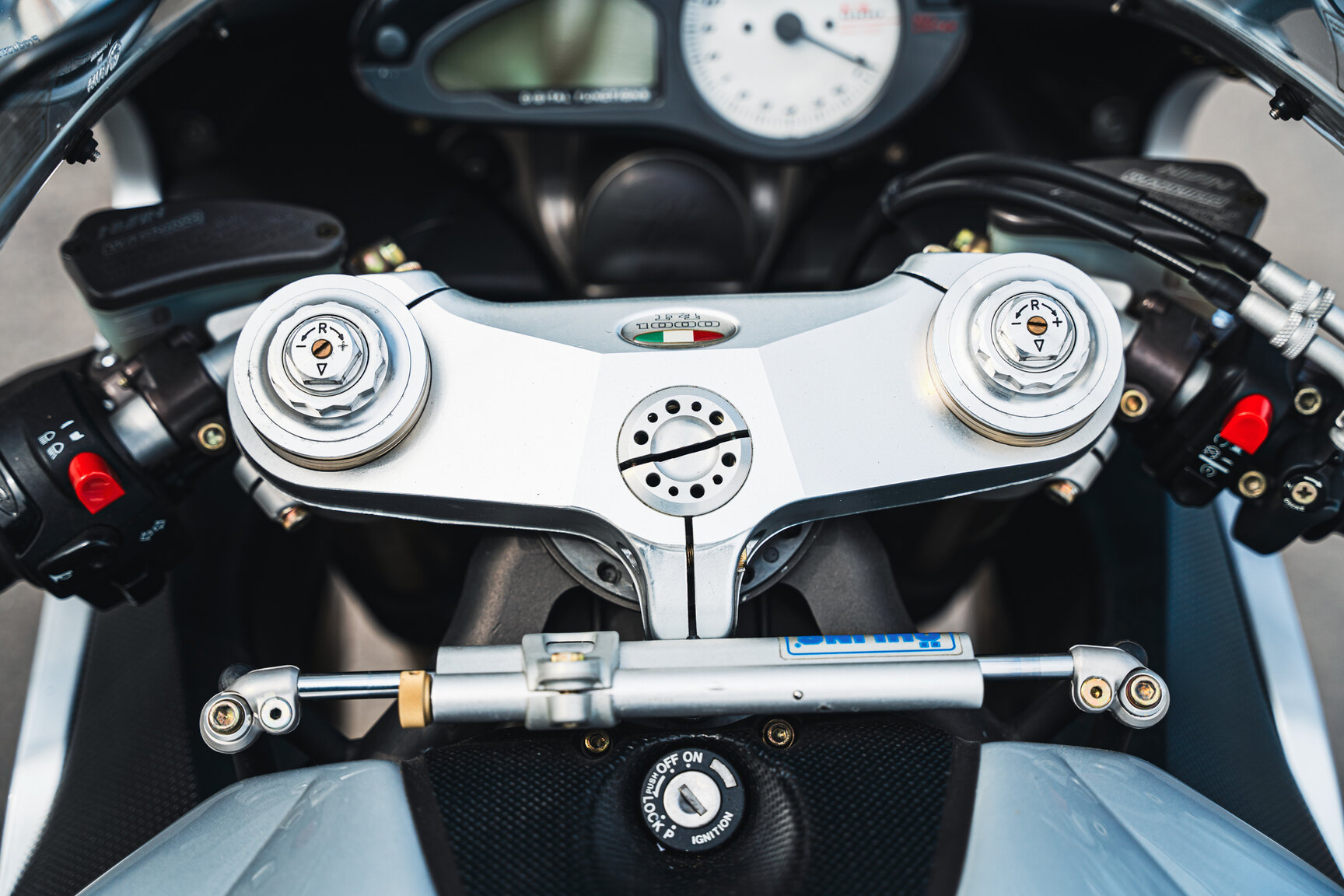 Exteriörbild på 2004 MV Agusta F4 1000S