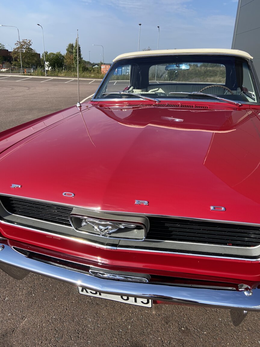 Exteriörbild på 1966 Ford Mustang Convertible
