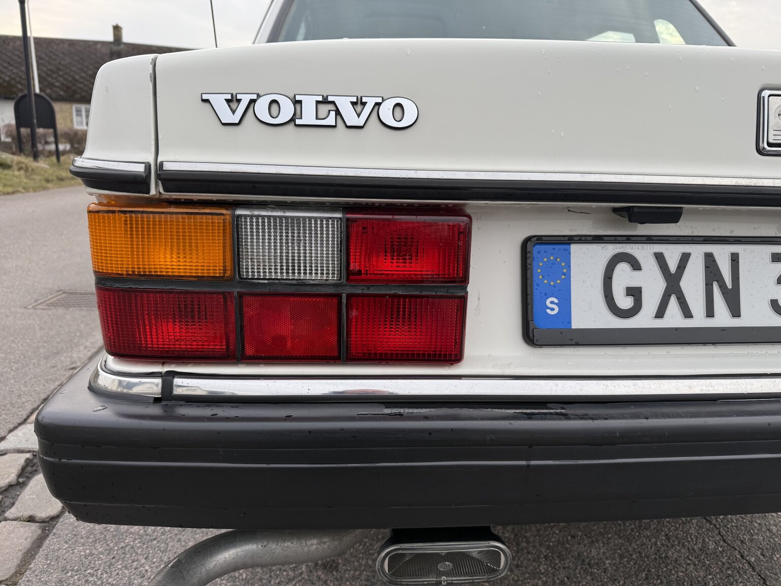 Exteriörbild på 1991 Volvo 240 GL Automat (36)