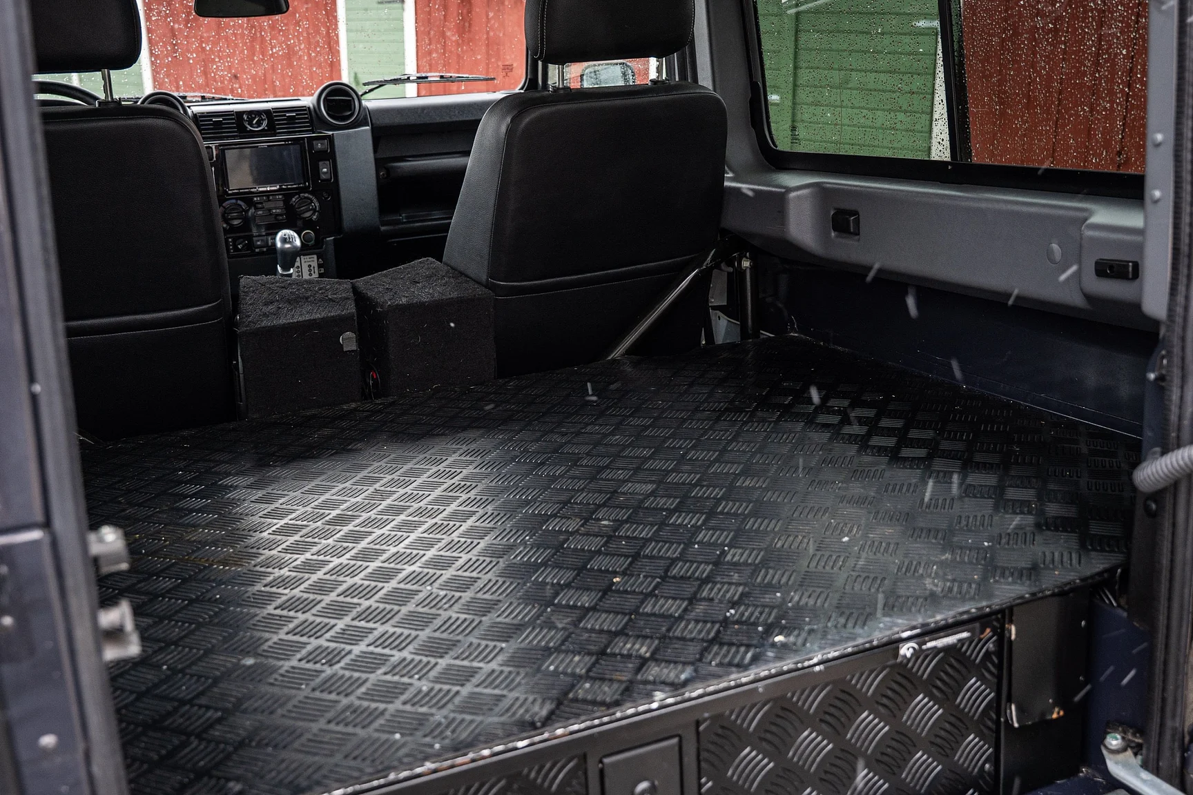 Innenraumfoto von 2015 Land Rover Defender 90 Special (25)