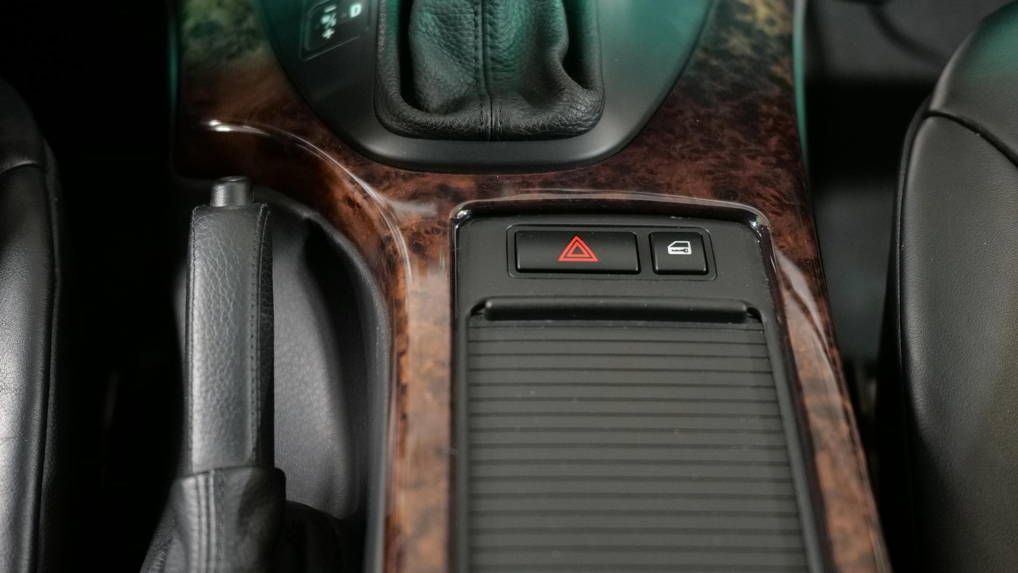 Interiörbild 2005 BMW X5 4,8IS (20)