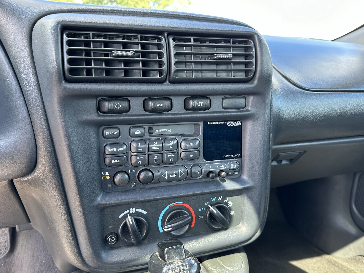 Innenraumfoto von 1999 Chevrolet Camaro Z28
