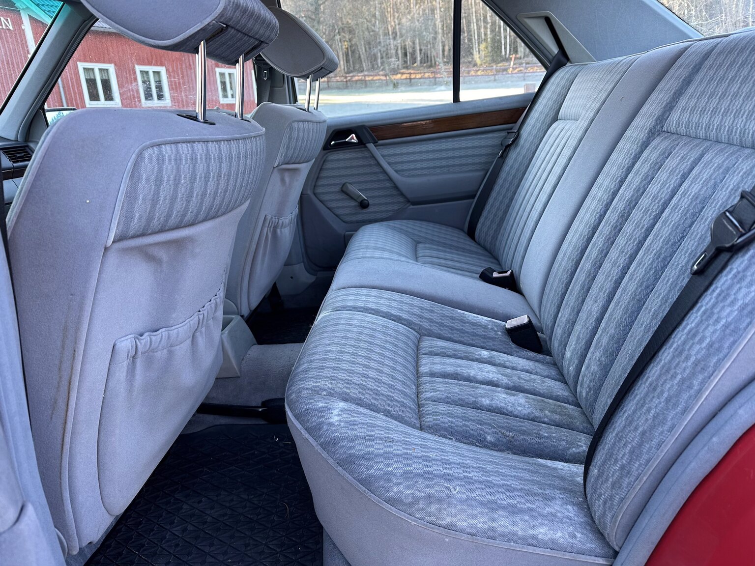 Interiörbild 1990 Mercedes-Benz 200 E