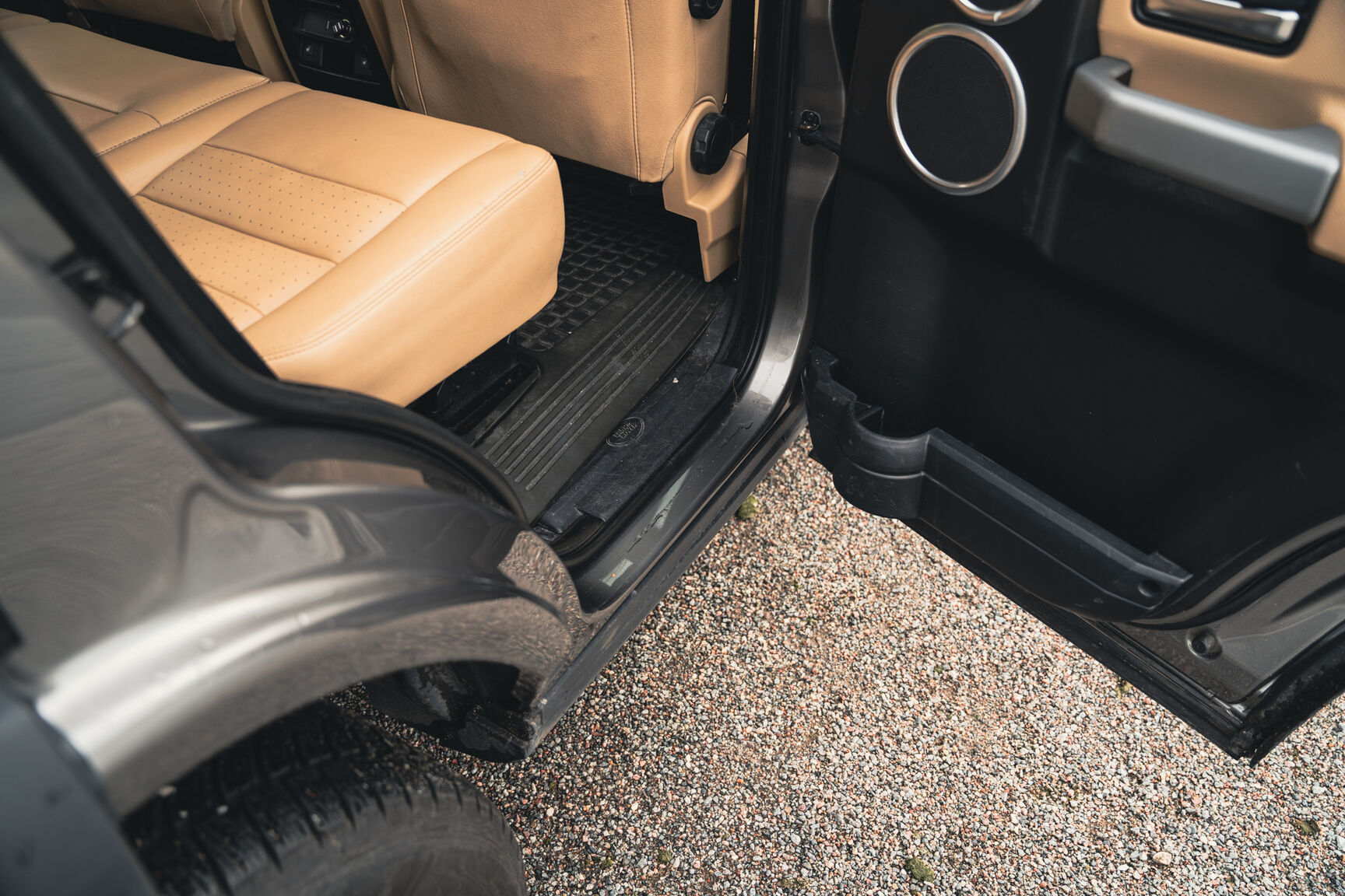 Interior image of 2008 Land Rover Discovery TDV6 SE (18)