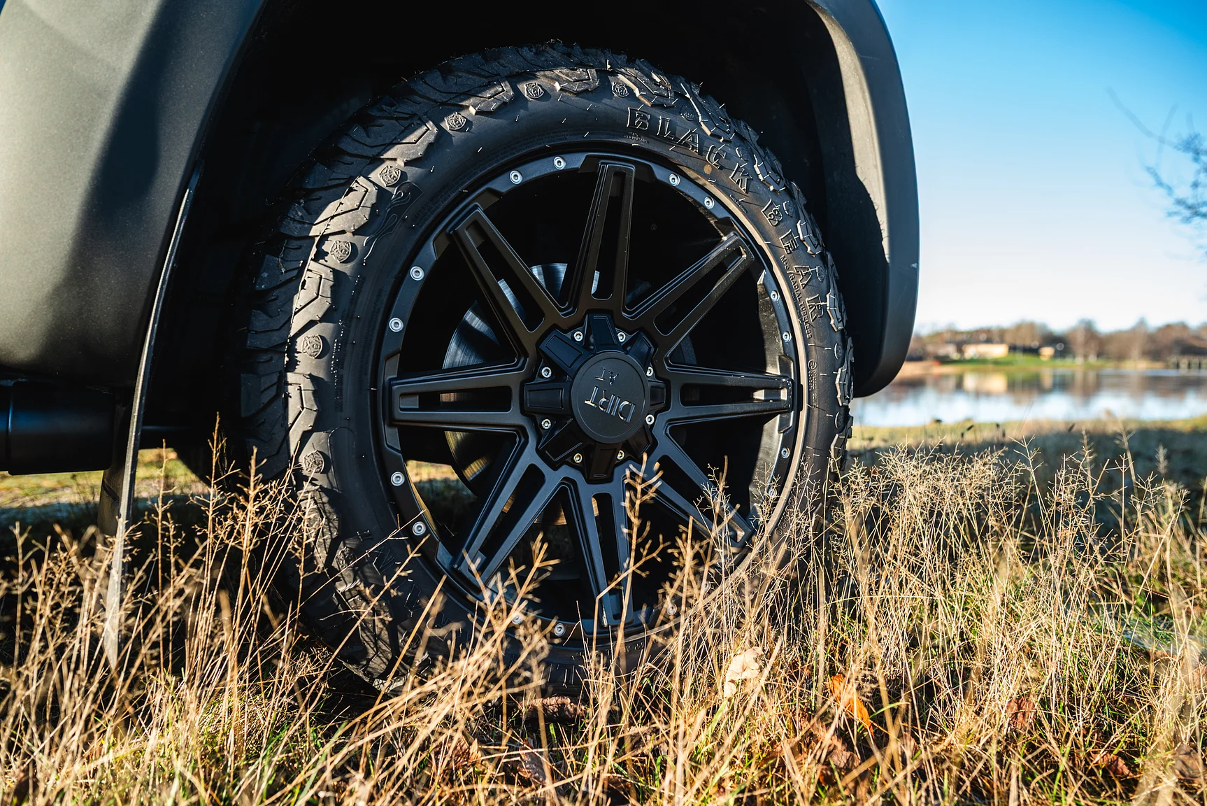 Exterior image of 2020 Northea Camper Expedition Volkswagen Amarok (60)