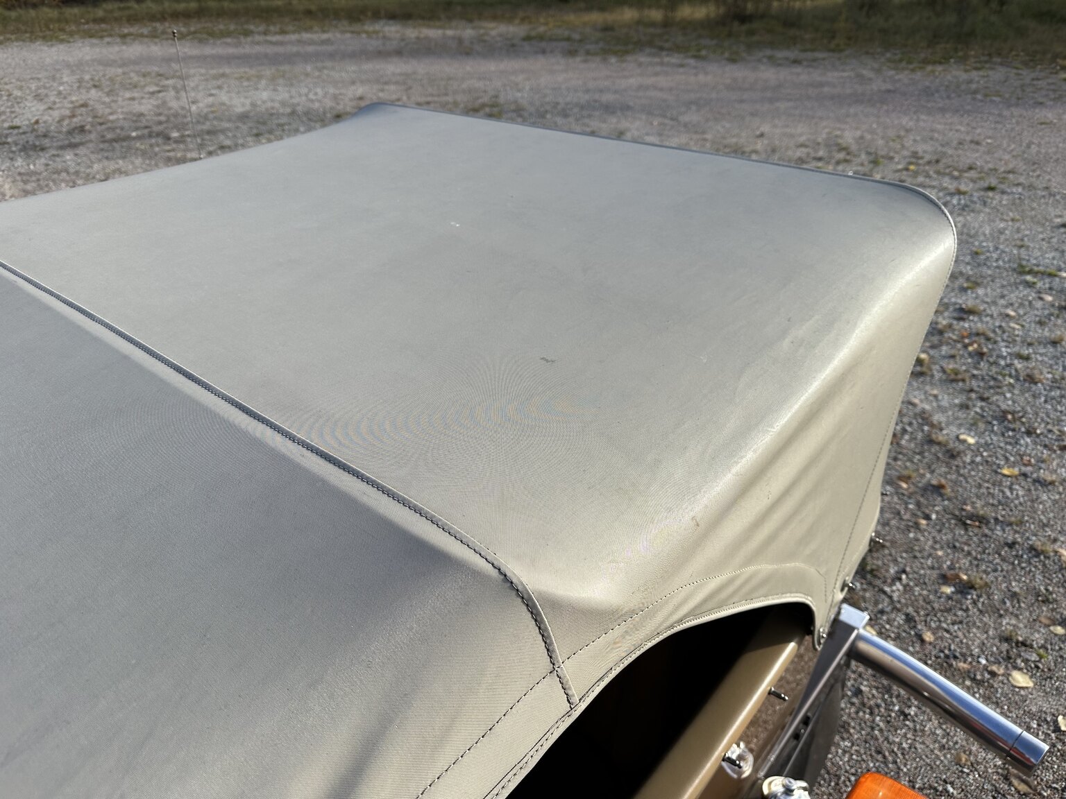 Exteriörbild på 1975 Excalibur Phaeton series III  (34)