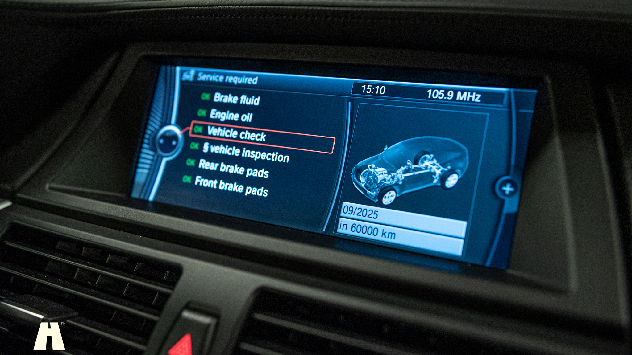 Interiörbild 2010 BMW X6 M Ferrita 555HK (84)