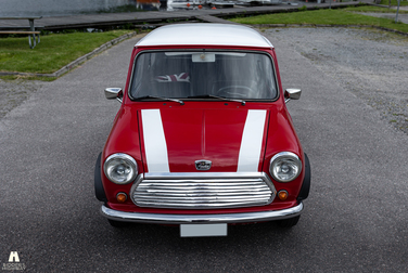 Exterior image of 1970 Austin Mini 1000