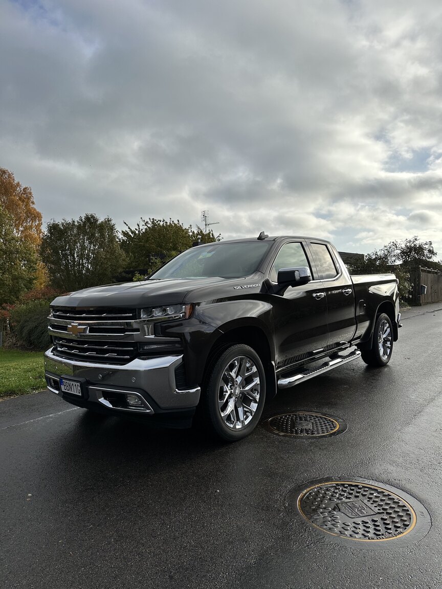 Exterior image of 2019 Chevrolet Silverado LTZ
