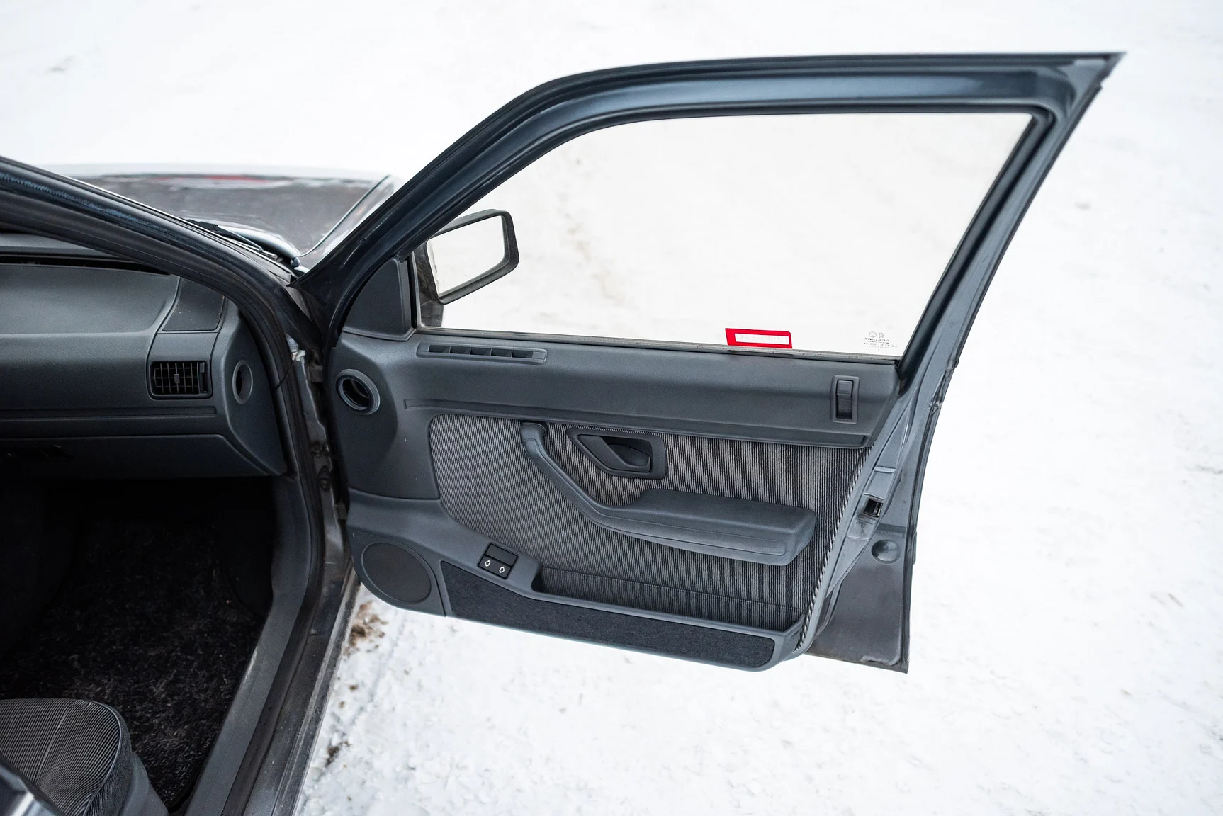 Interior image of 1991 Peugeot 405 Break SRI (5)