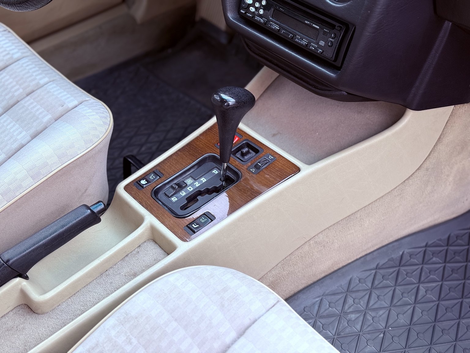 Interiörbild 1989 Mercedes-Benz 190 E