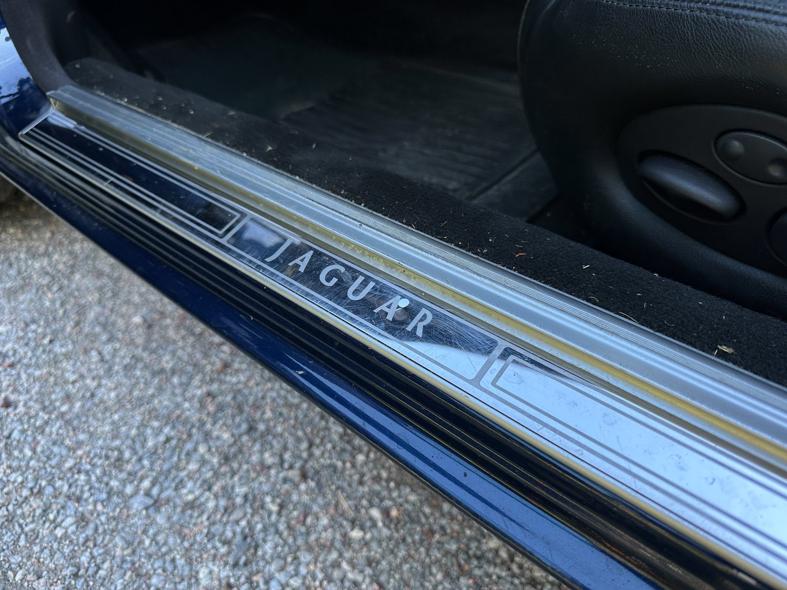 Interior image of 2001 Jaguar XJR