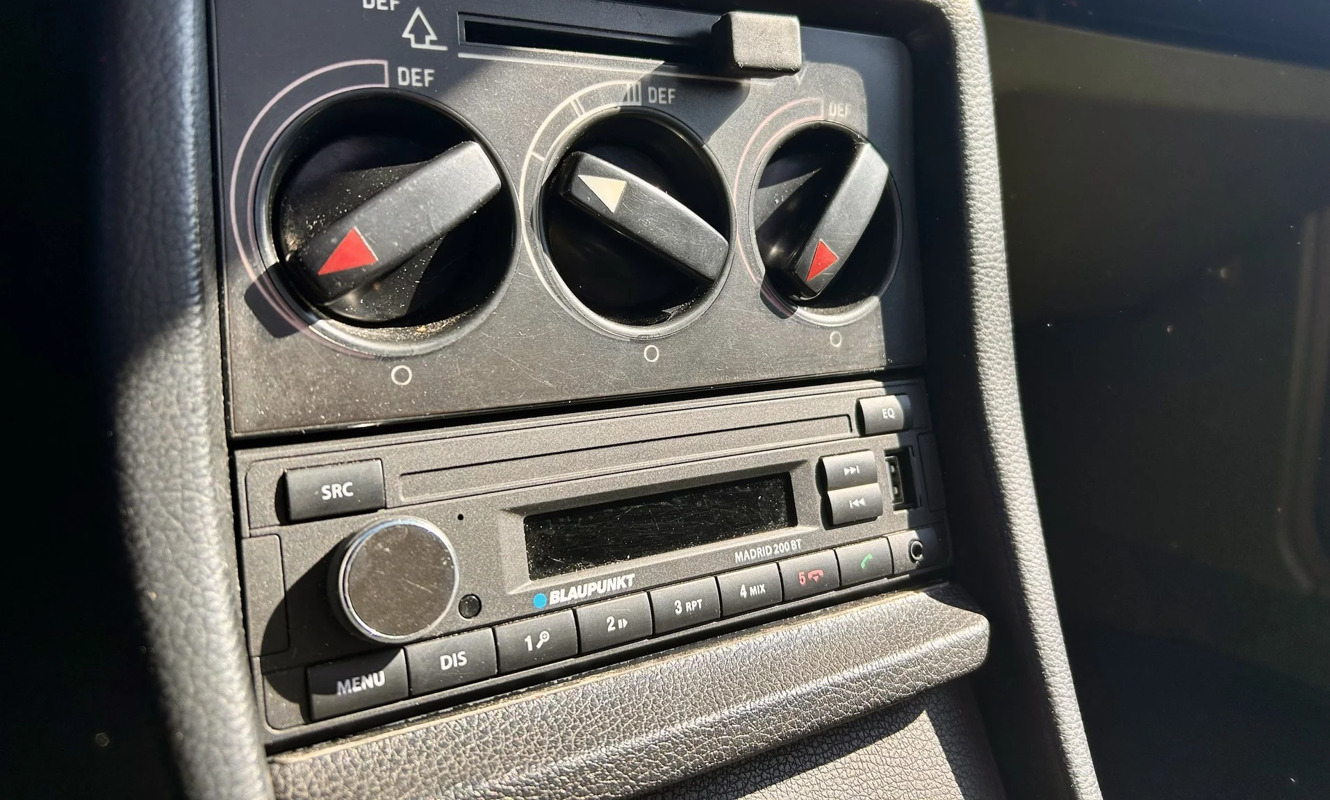 Innenraumfoto von 1976 Mercedes-Benz 300 D (11)