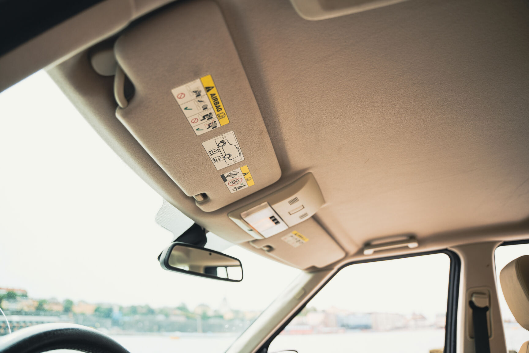 Innenraumfoto von 2008 Land Rover Discovery TDV6 SE (28)