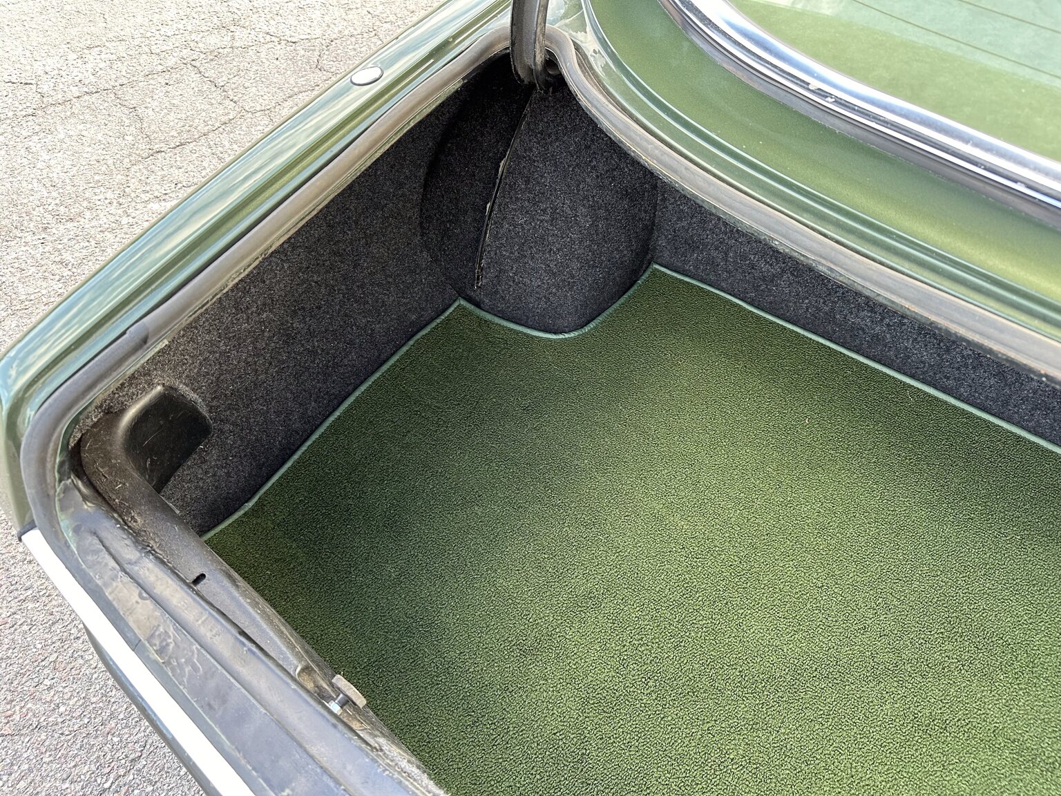 Interiörbild 1974 Mercedes Benz 450 SLC