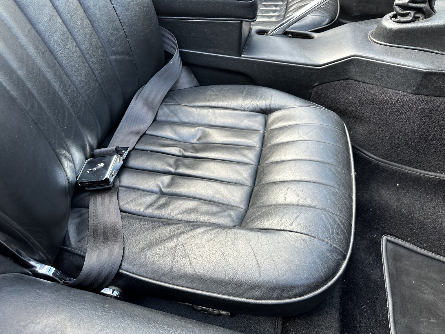 Interior image of 1965 Jaguar E-Type Series 1 (28)