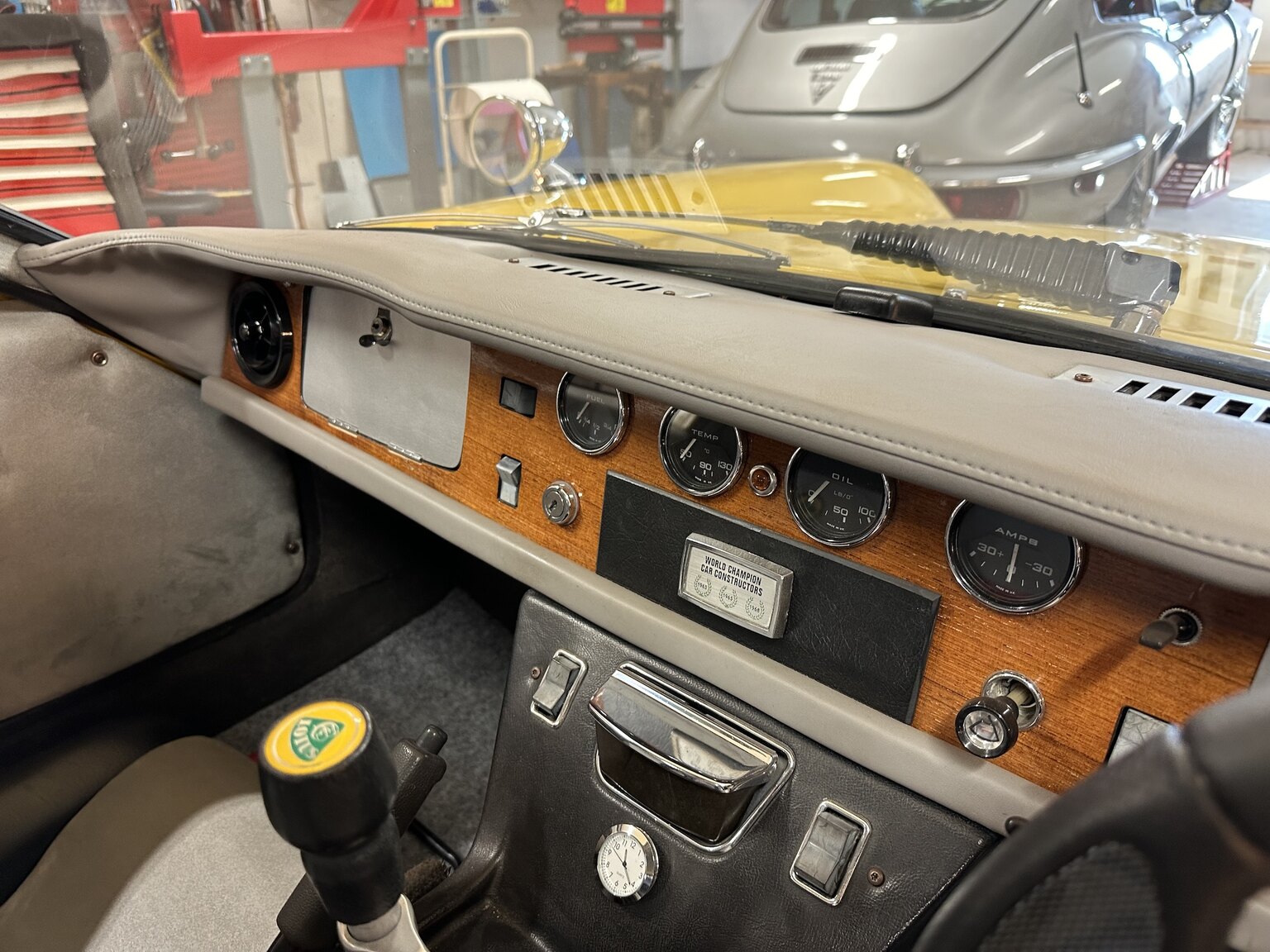Innenraumfoto von 1970 Lotus Europa S2
