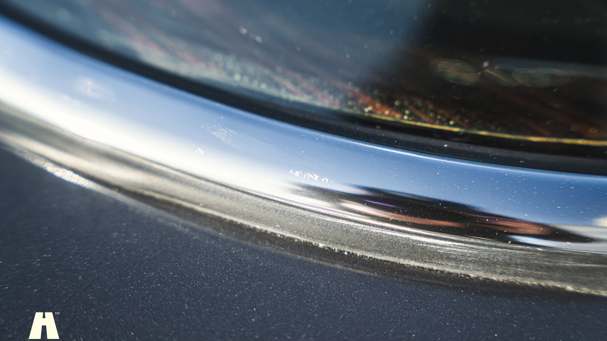 Exteriörbild på 1970 Mercedes 280 SL Pagoda (88)