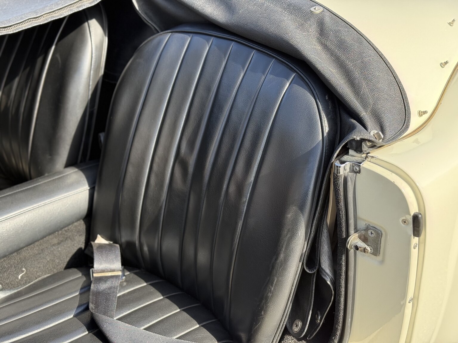 Interiörbild 1959 MG MGA 1500
