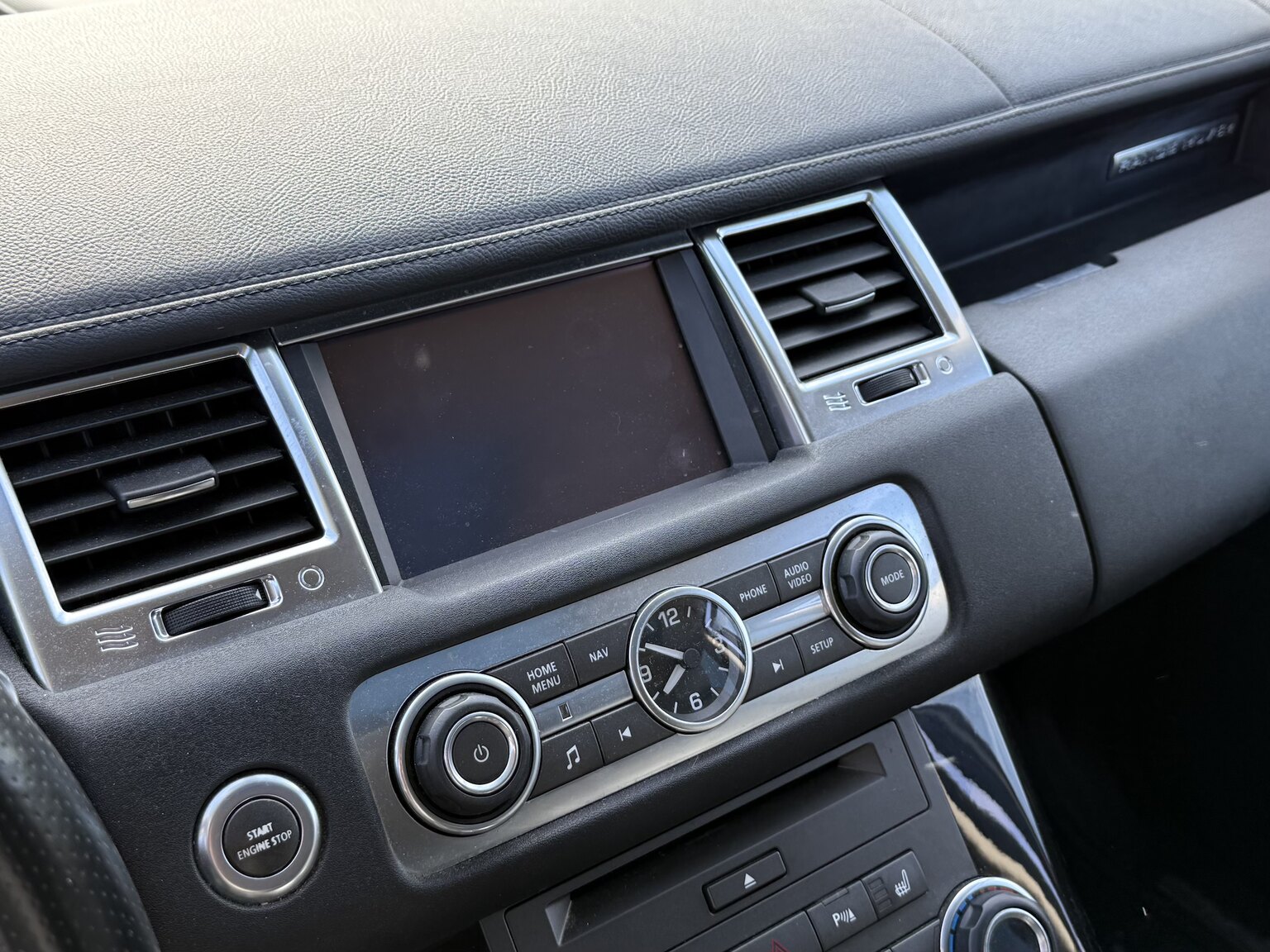 Interiörbild 2012 Land Rover Range Rover Sport V8