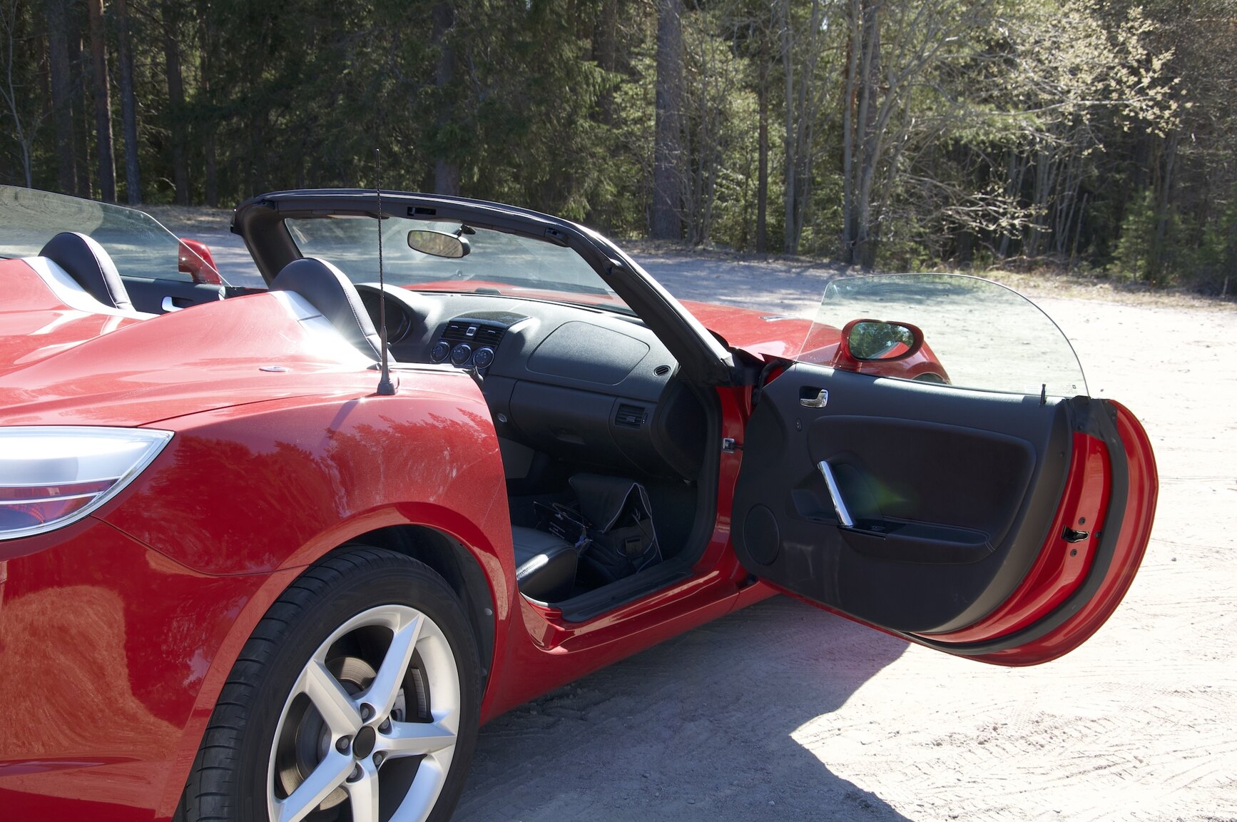 Interior image of 2007 Opel GT 2.0 Turbo
