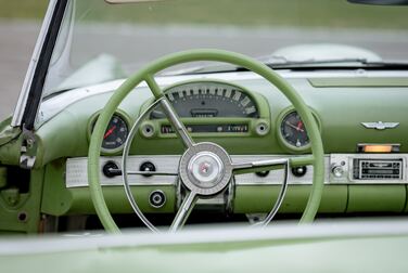 Interiörbild 1956 Ford Thunderbird